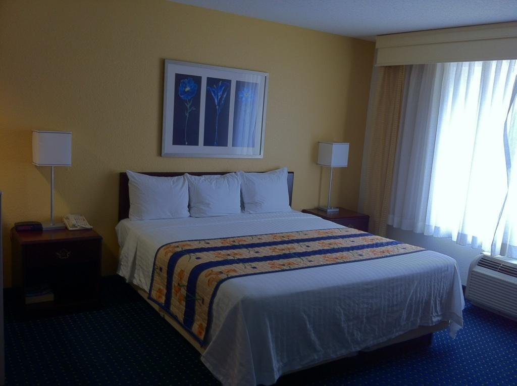 Studios And Suites 4 Less - Gum Road Chesapeake Pokoj fotografie